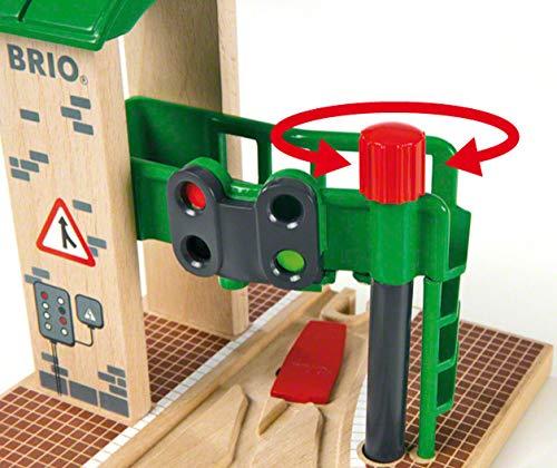 BRIO World - 33674 Signal Station | 2 Piece Toy Train Accessory